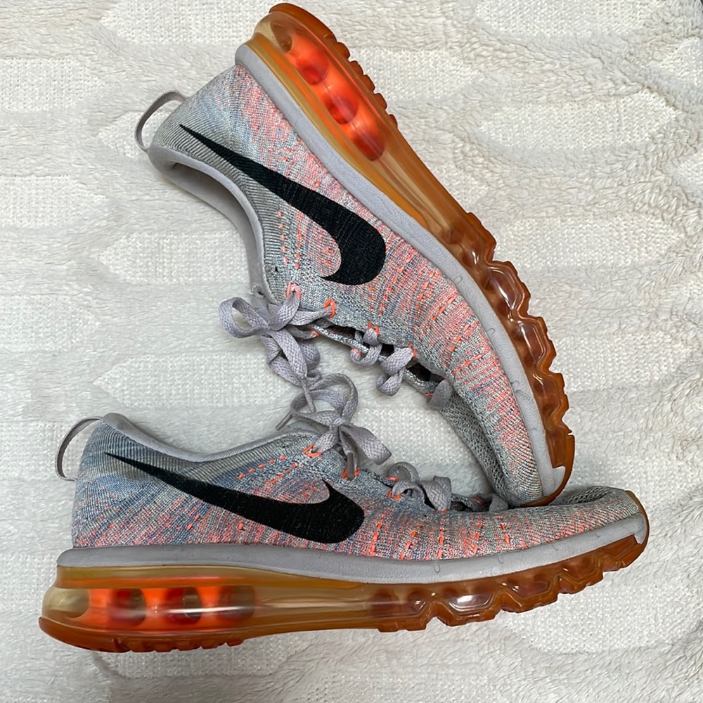 Nike Flyknit Max Sneaker